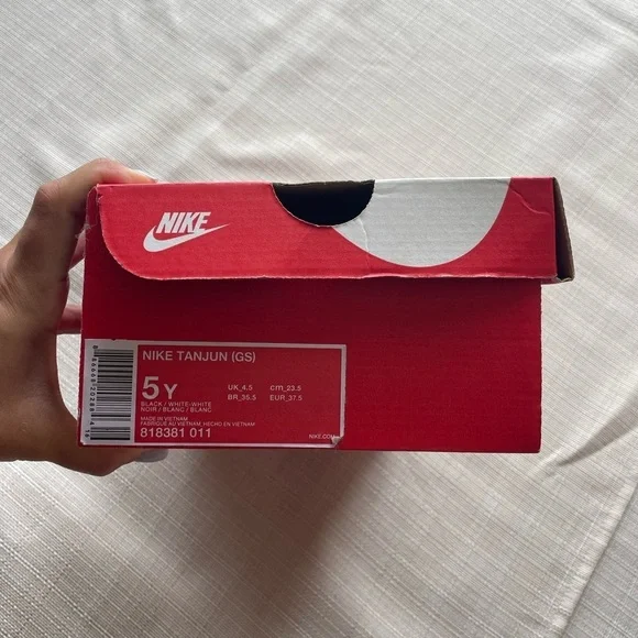 Nike Tanjun Shoes - 5Y / 6.5W - Picture 7 of 8